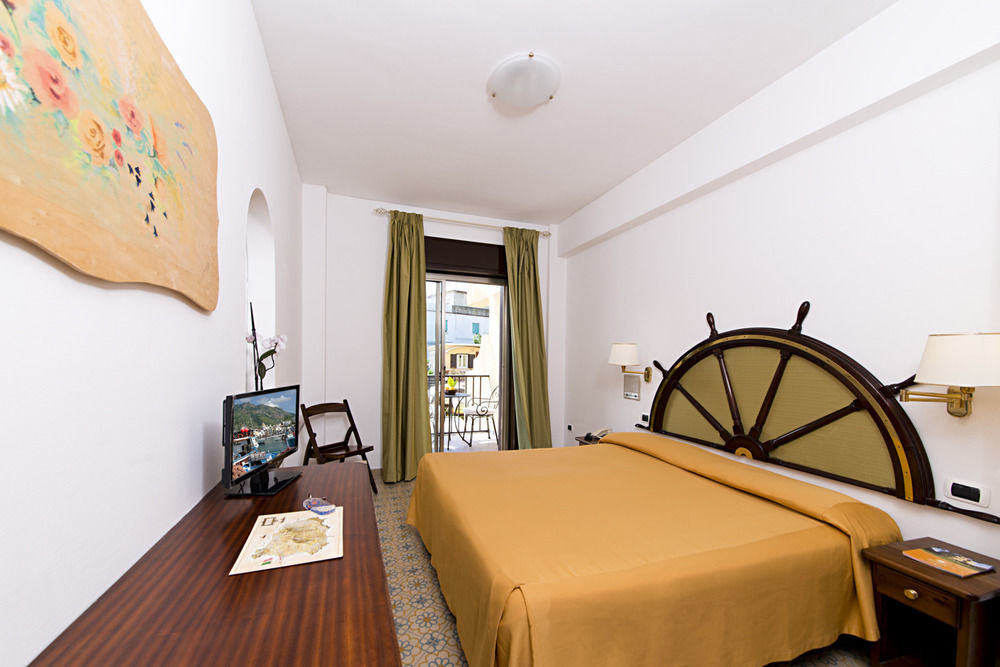 Le Canne Family Resort & Spa Forio  Exterior photo